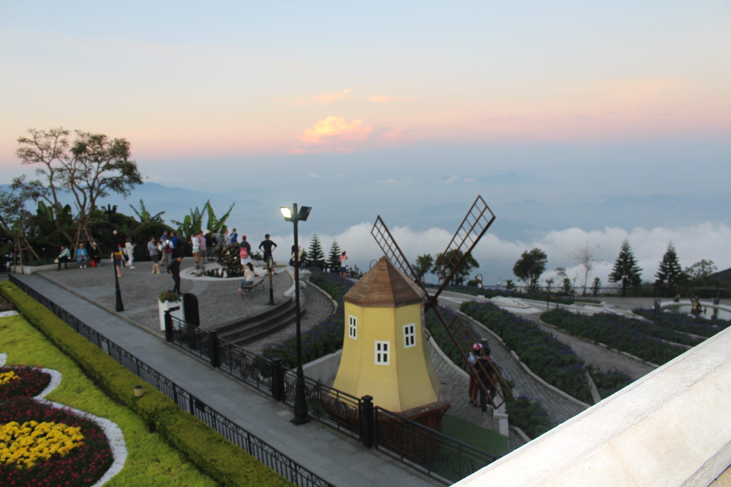 Ba Na Hills Da Nang Vietnam Le Jardin d´amour