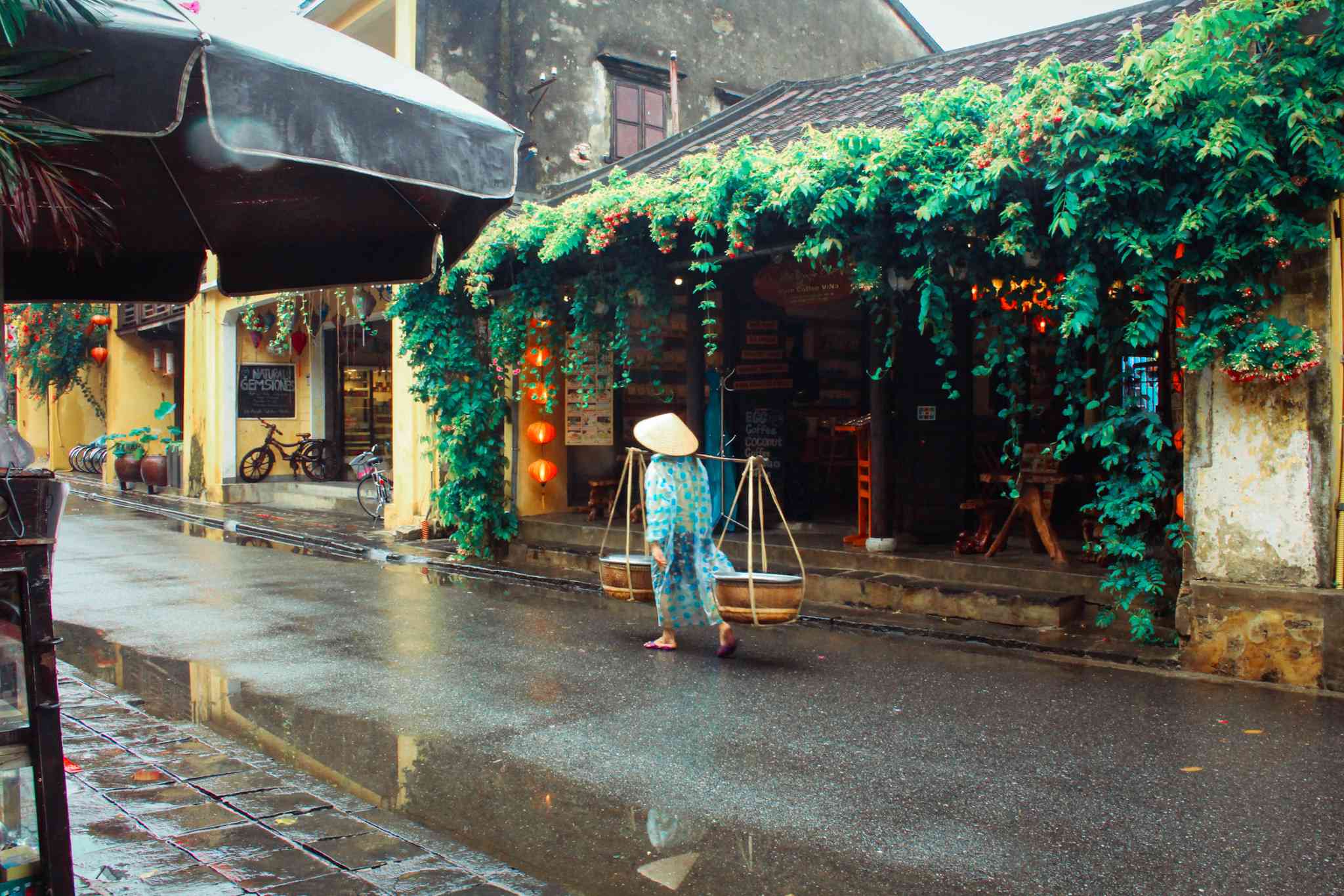 hoi an vietnam ancient town