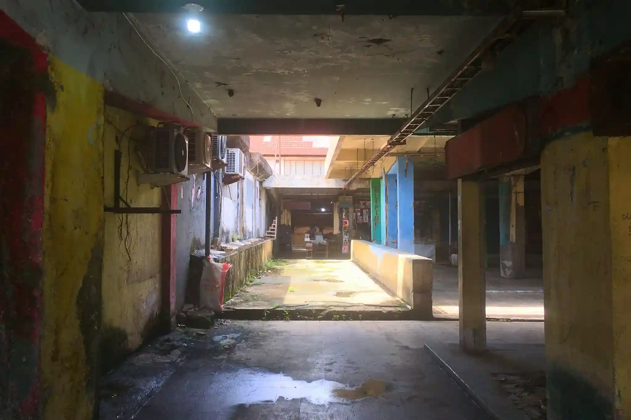 suasana pasar loak padang pasar raya padang